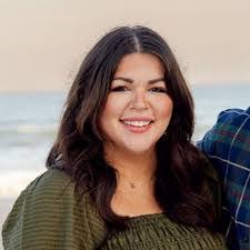 Kristen Harbin's Instagram, Twitter & Facebook