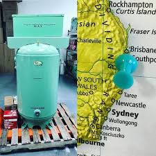 Headed Down Under Mates Highvolumeoxygen Freeoxygen Glassart Australianglass Https Www Instagram Com P Bkgaxo Hjau Via Hig Rockhampton Oxygen Glass Art