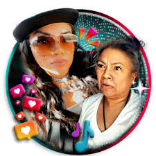 Samantha Scanlon's Instagram, Twitter & Facebook