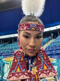 If you love Native American girls, can I get big YES 🥰🙂