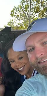 Stephanie Meadows's Instagram, Twitter & Facebook