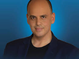 אני מחזק את ידי הסייעות בגני הילדים שלנו, שמנהלות מאבק על הכוונה של משרדי  האוצר והפנים להפחית משכרן. אני תומך בכוונת ועד העובדים להכריז על סכסוך  עבודה בנושא. חבל שזה לא נעשה