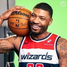 Mario Bugarin's Instagram, Twitter & Facebook