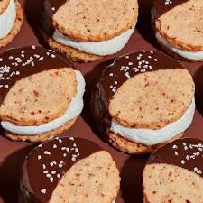 These healthy christmas cookies will help you spread holiday cheer, not cavities, this year. 99 Festive Christmas Cookie Recipes Bon Appetit