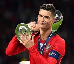 Cristiano ronaldo joined up with the portuguese team ahead of a world cup qualifier and the 2017 fifa confederations cup in russia. Os Numeros De Cristiano Ronaldo Em Fases Finais