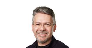 Lidé z Applu: Luca Maestri