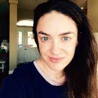 Julie Pence's Instagram, Twitter & Facebook