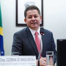 Cezinha de Madureira é alvo da PF em operação sobre tráfico de influência em tribunais superiores