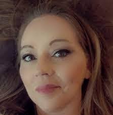 Kathleen Teter's Instagram, Twitter & Facebook