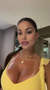 I'm 19, I live in 🇨🇦 ✨ And you ? ❤