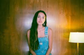 Olivia rodrigo's official debut single drivers license has taken over the pop world since its debut last friday (jan. Olivia Rodrigo Interview Drivers License No 1 Billboard