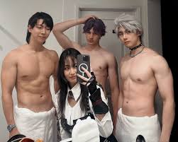 MEN IN TOWELS 🗣️🗣️💸💸🔥🔥 . . MC: @ammeerrss Sylus: @min_cos0 Rafayel:  @cos_goose Zayne: @jeffery_zang . . . loveanddeepspace  loveanddeepspacecosplay LADS cosplaygroup otome reverseharem