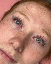 Ami Lou's Instagram, Twitter & Facebook