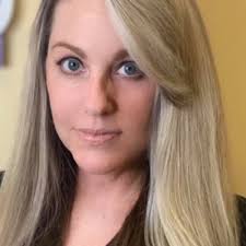 This senior kitty would love to live his final years outside of a cage. Can  anyone open their home to him?