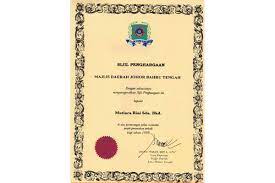 'menara berkembar petronas') di kuala lumpur, malaysia adalah sepasang menara kembar yang pernah menjadi bangunan tertinggi di dunia pada tahun 1998—2004, sebelum dilampaui. Property Development Boustead