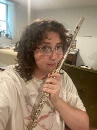 Seeking roommate in Brooklyn or Queens