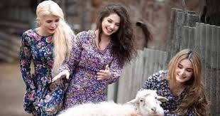 بنات الريف في المانيا long sleeve dress german girls dresses with sleeves