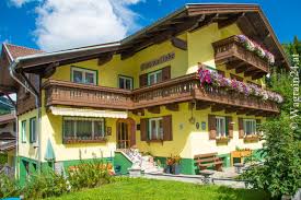 Al centro della val di fleres, a pochi dank unserer einmaligen lage, wir sind von wiesen und wäldern umgeben, bietet ihnen unser „haus linde sommer wie winter einen. Haus Zur Linde Fotos Rund Ums Haus Linde 22 Bilder Von Haus Zur Linde