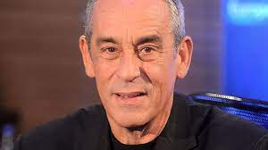 Get in touch with lapeyre, y'en a pas deux. Lapeyre Y En A Pas Deux L Etonnante Maniere Dont Thierry Ardisson A Invente Ce Celebre Slogan De Pub Voici