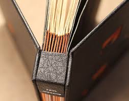 Le Parchemin Nous Inspire En 2020 Reliure Reliure Japonaise Reliure Livre