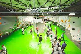 Услуги по уходу за детьми, досуговый. Location Cliffhanger Berlin