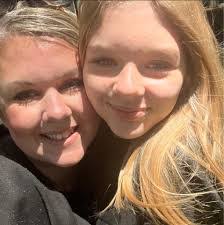 Tiffany Morse's Instagram, Twitter & Facebook