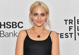 People who liked jemima kirke's feet, also liked Jemima Kirke Books Real When Shared