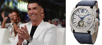 Il s'agira du seul club sous adidas en france à créer le design de son nouveau maillot cette saison. Celebrity Watch Death Match Cristiano Ronaldo Vs Lionel Messi