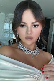 Love Selena Gomez's Cannes Red Carpet Makeup? Here's Exactly How to Get the  Look — Femestella