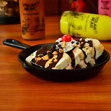 Spread the icing over the marzipan, using the back of a spoon or a palette knife to create a texture by pulling it away from the cake. Polar Bear The Ice Cream Sundae Zone Home Delivery Order Online Basaveshwaranagar Basaveshwaranagar Bangalore