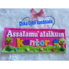 Dengan permainan anak dari kain flanel ini sebagai contoh bisa menghasilkan permainan anak berupa boneka jari anak bisa kerajinan dari bahan tekstil (kain flanel). Hiasan Kelas Dari Kain Flanel Coretan