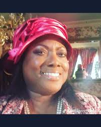 Dawn McLean (@aleatheadawn) • Instagram photos and videos