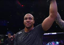 Ciryl jacky gane 2 is a french mixed martial artist who competes in the heavyweight division of the ultimate fighting championship. Ufc 265 Ergebnisse Ciryl Gane Zerlegt Derrick Lewis