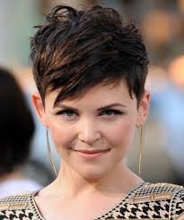 13 Cute Short Hairstyles With Bangs Pretty Designs Acconciatura Corta Tagli Di Capelli Capelli Corti