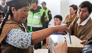 Unos 45.000 policías y más de 37.000 militares se movilizarán el 11 de abril y los días posteriores de la elección presidencial en. Bolivia En La Necesidad De Repensar Su Democracia Elecciones 2020 Y 2021 Demo Amlat