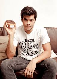 Erwan heussaff makes the palabok variation of filipino noodle stir fry pancit with ground pork and smoked fish. Pin On Love It