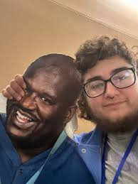 I wanna know who all got photos with Pillar-man Arnold