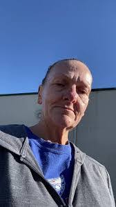 Alice Seabolt's Instagram, Twitter & Facebook