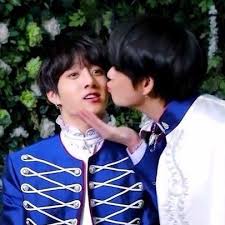 Someone Said In That 5th Army Kit Video Where Taekook Kissed Each Other S Cheek Taehyung Kissed Jungkook S Scar On His Cheekbone And Taekook Bts Kiss Bts Vkook