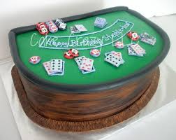 Blackjack Table 14 Inch Round Double Layer And Carved Covered In Fondant With Fondant Cards And Chips Poker Cake Cake Cakes For Men