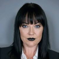 Amanda Klunk's Instagram, Twitter & Facebook