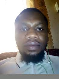 Two Kinds Of People You Should Never Date 1. A man who thinks, simply  because he has money, he can easily date any woman. 2. A woman who thinks,  her beauty can