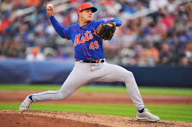 KBO’s LG Twins Sign Yacksel Rios, Release Yonny Chirinos