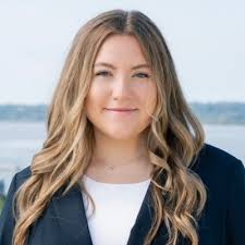 In December, I officially completed my internship with Congressman William  Timmons. I'm incredibly grateful for everything I learned from his  outstanding team and the support they provided throughout…