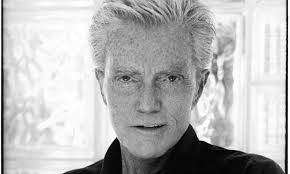 Morre Bob Crewe, cantor, produtor e autor de clássicos como 'Can't take my  eyes off you'