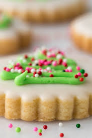 With only 3 ingredients, our easy butter shortbread recipe is a marvel. Christmas Shortbread Cookies The Cafe Sucre Farine