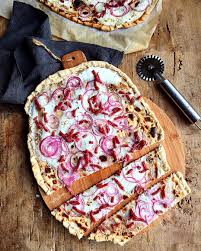 Christsell17 On Instagram Flammekueche Legere Pour Ce Midi C Est Flammekueche Legere J Ai Remplace La Creme Fraiche Par Du Fromage Blanc Les Lardons Par D