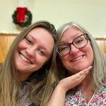 Lori Loveday's Instagram, Twitter & Facebook