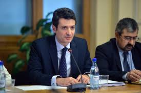 Explore cadariu's public records, phone, address, social media & more. O NouÄ CrizÄ In Guvernul Ciolos Patriciu Achimas Cadariu A Demisionat Din FuncÅ£ia De Ministru Al