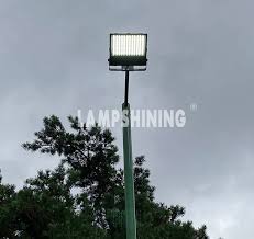 Flood lights are popular fixtures used to illuminate large, outdoor areas. Led Flood Light 200w Ip66 Wateproof Commercial Outdoor Stadium Sportlights